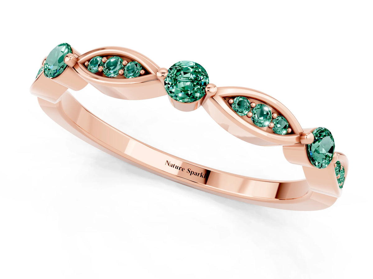 Alternating Marquise and Round Green Sapphire Milgrain Band in Rose gold with Bezel Setting