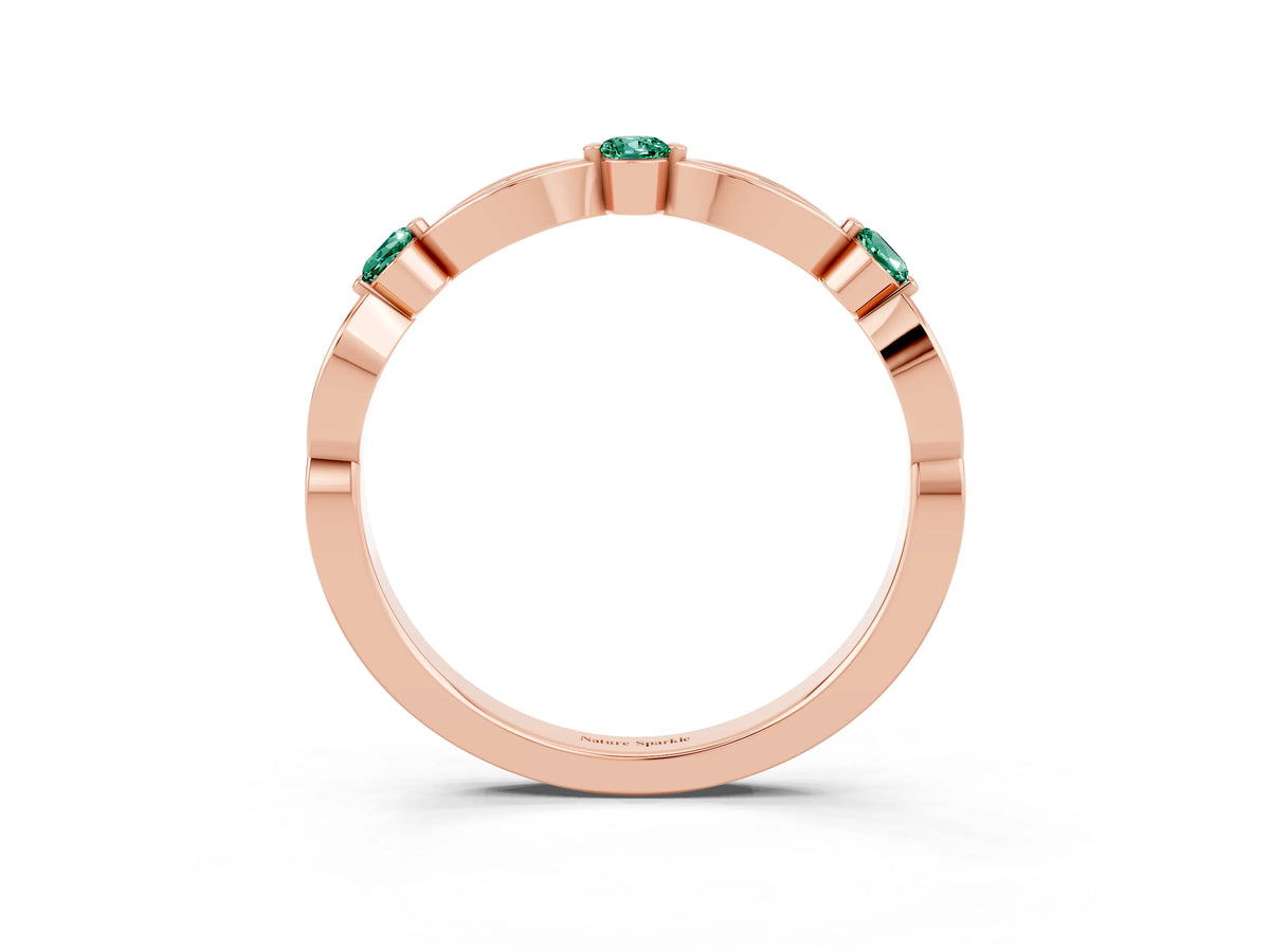 Alternating Marquise and Round Green Sapphire Milgrain Band in Rose gold with Bezel Setting