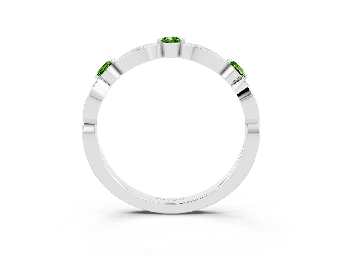 Alternating Marquise and Round Peridot Milgrain Band in White gold with Bezel Setting