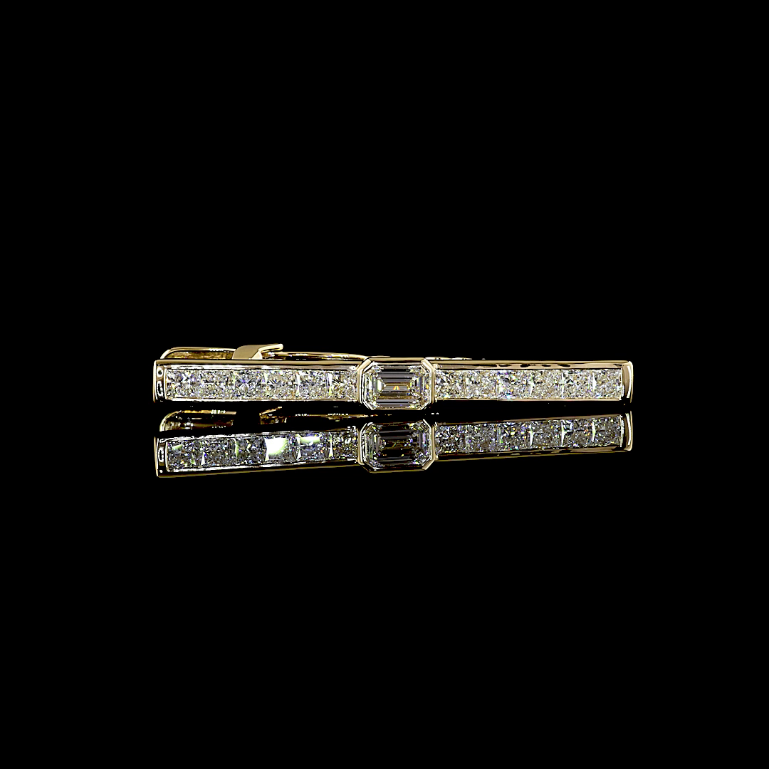 Yellow gold Diamond Brooch · 4.56 ct