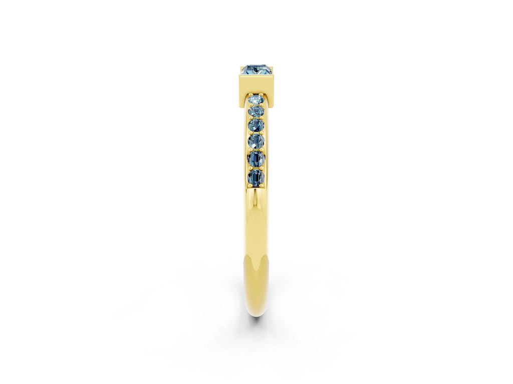 Baguette Aquamarine Pavé Band in Yellow gold with Bar Setting