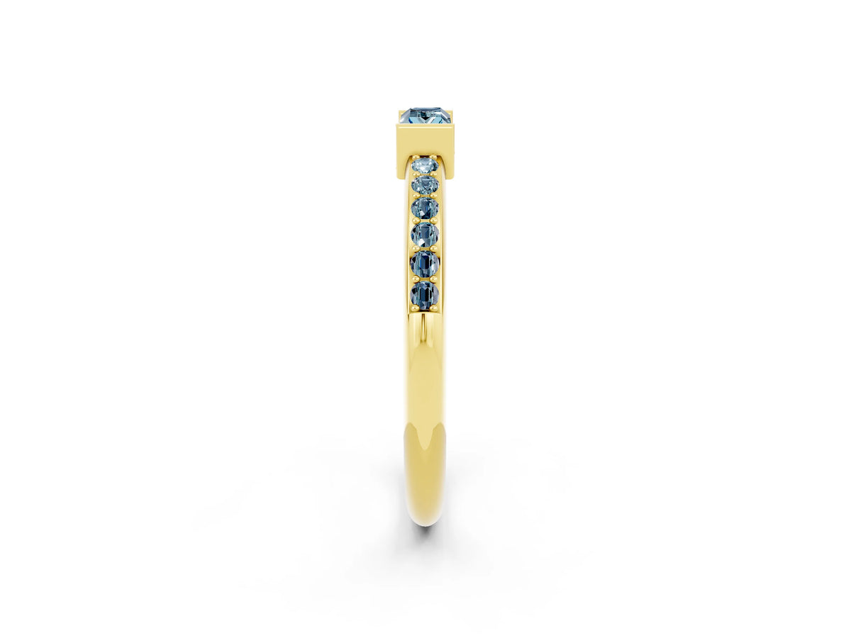 Baguette Aquamarine Pavé Band in Yellow gold with Bar Setting