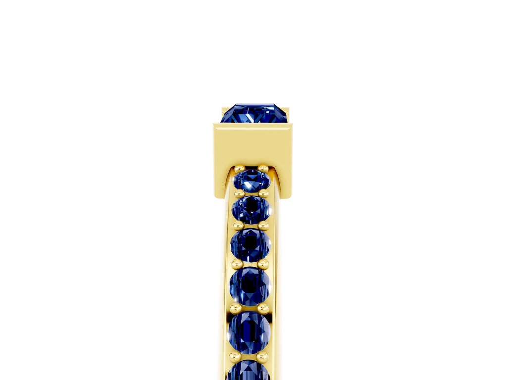 Baguette Blue Sapphire Pavé Band in Yellow gold with Bar Setting