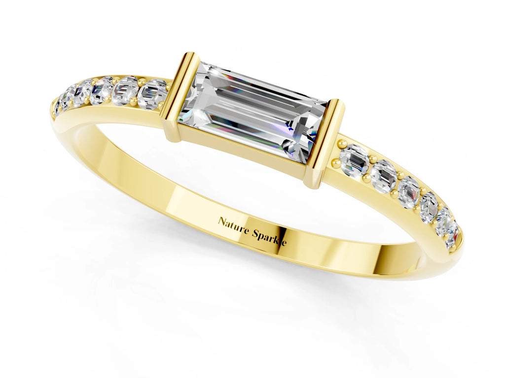 Baguette Moissanite Pavé Band in Yellow gold with Bar Setting