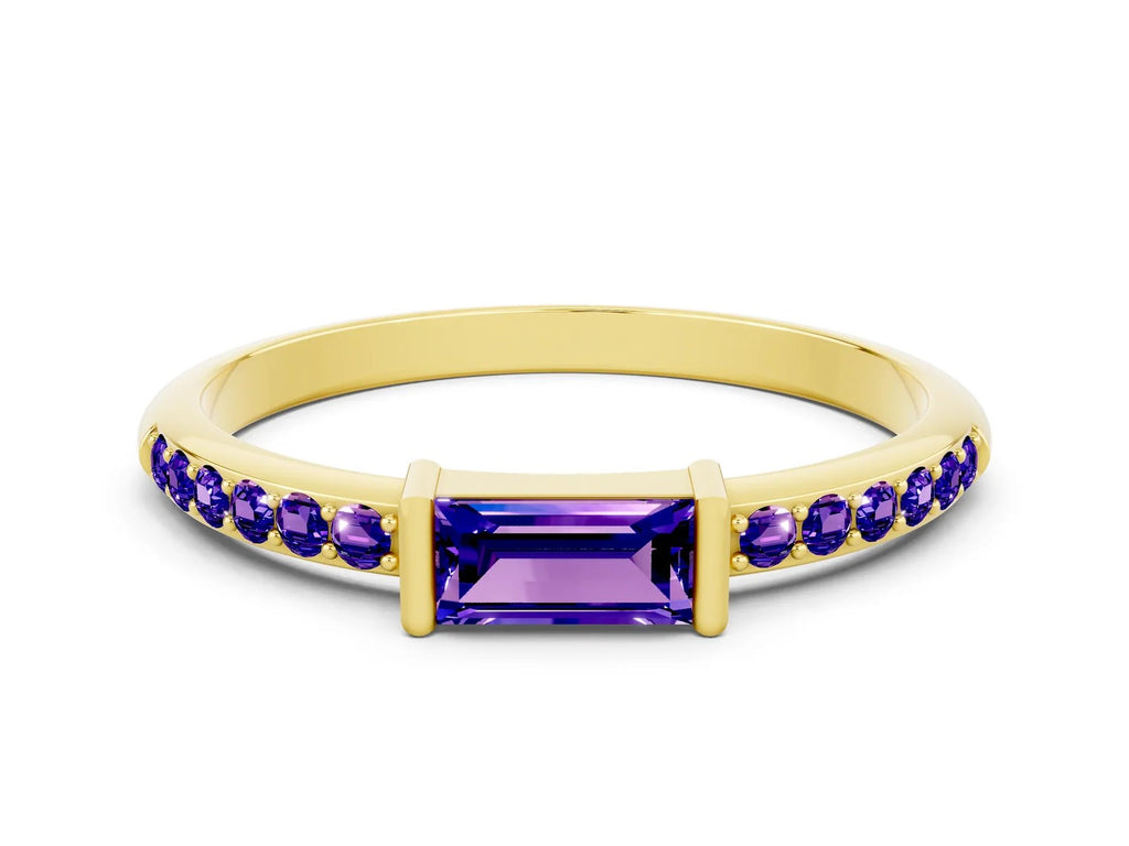 Baguette Tanzanite Pavé Band in Yellow gold with Bar Setting 