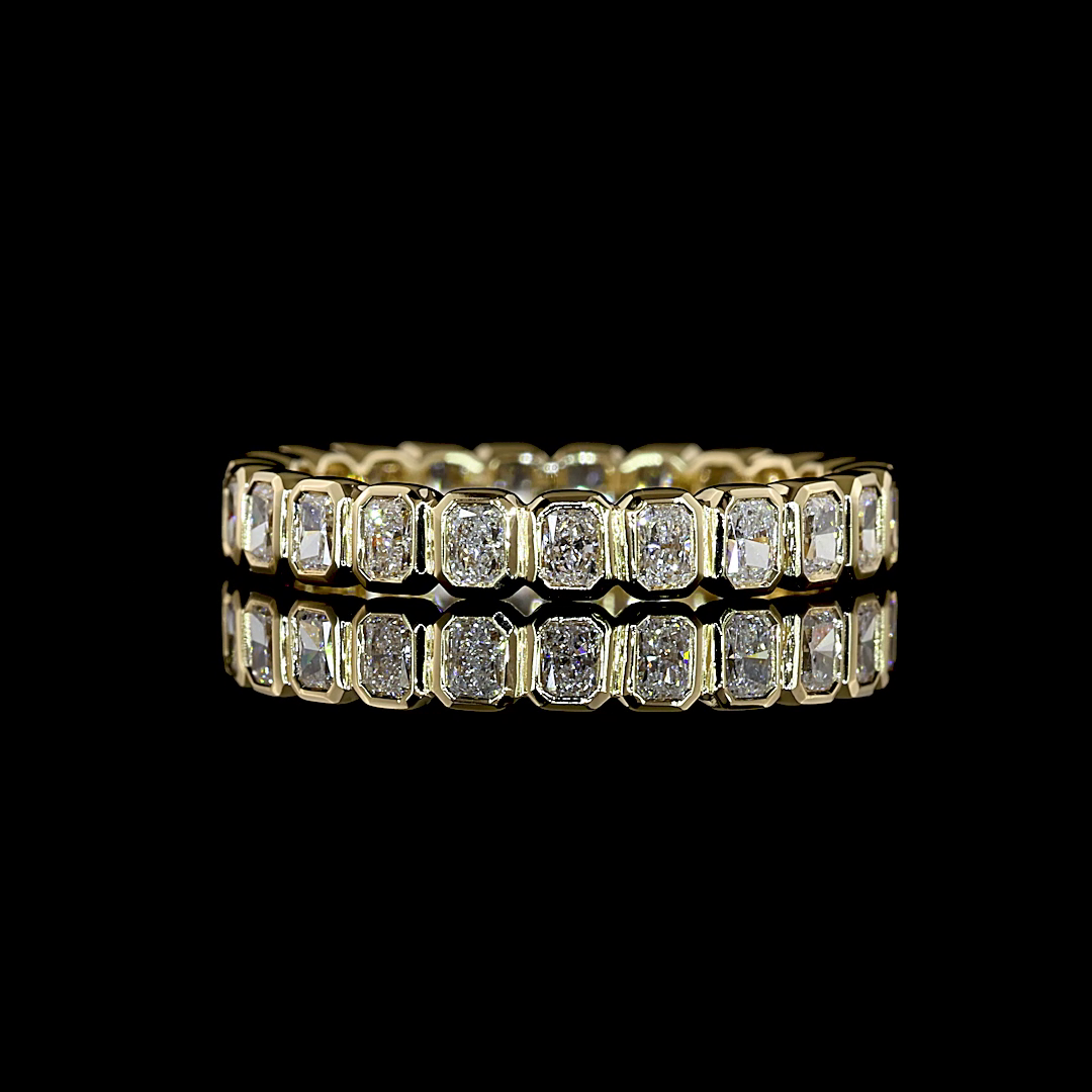 Yellow gold Diamond Eternity Band · 1.14 ct