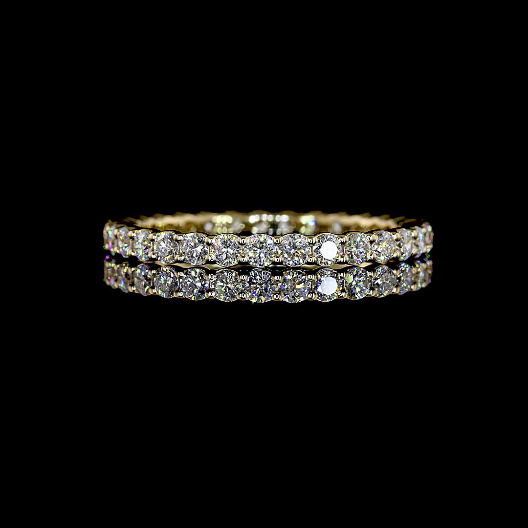 Yellow gold Diamond Eternity Band · 0.88 ct