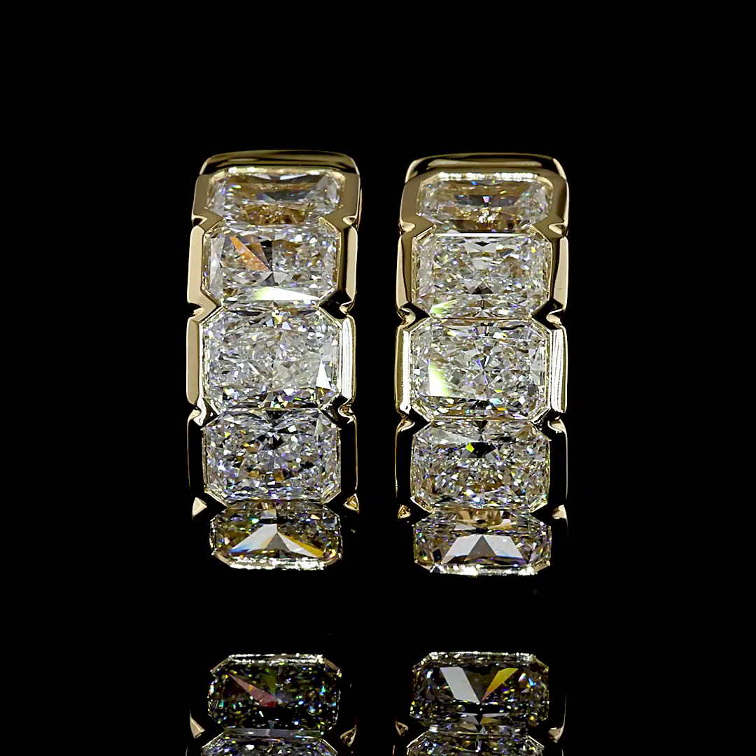 Yellow gold Diamond Huggies · 3.01 ct