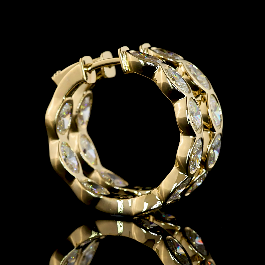Yellow gold Diamond Huggies · 5.18 ct