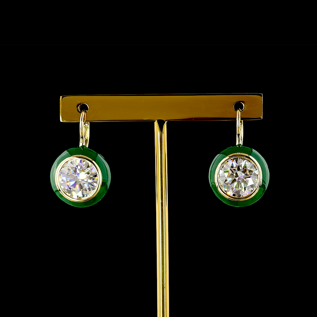 Yellow gold Diamond Hanging Earrings · 8.06 ct