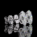 White gold Diamond Studs · 4.07 ct