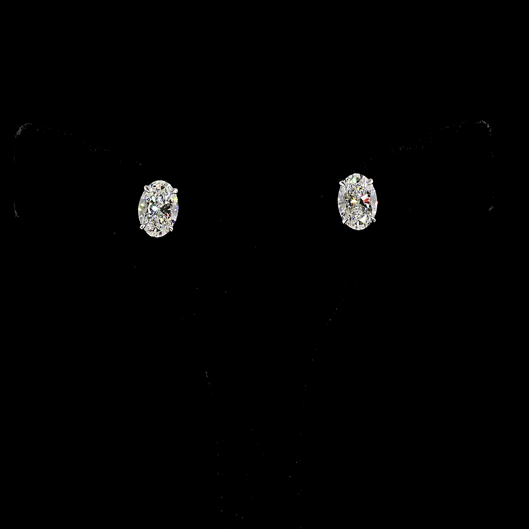 White gold Diamond Studs · 5.14 ct