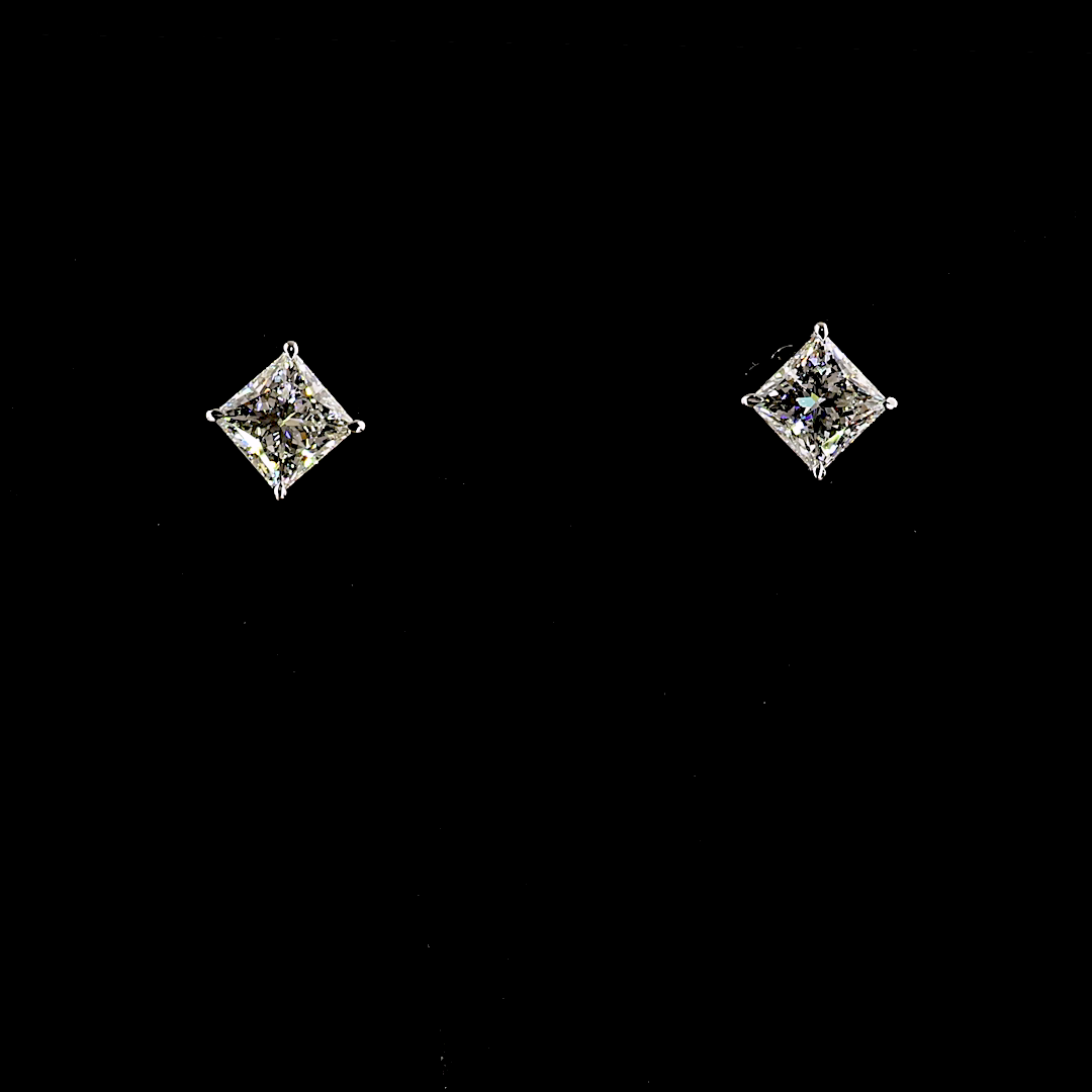 White gold Diamond Studs · 5.16 ct