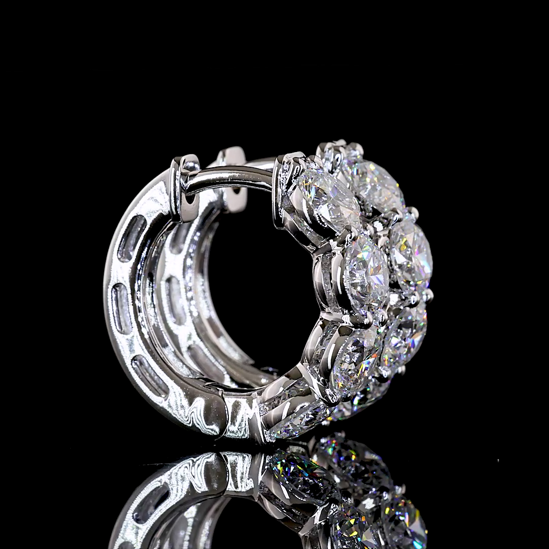 White gold Diamond Huggies · 2.04 ct