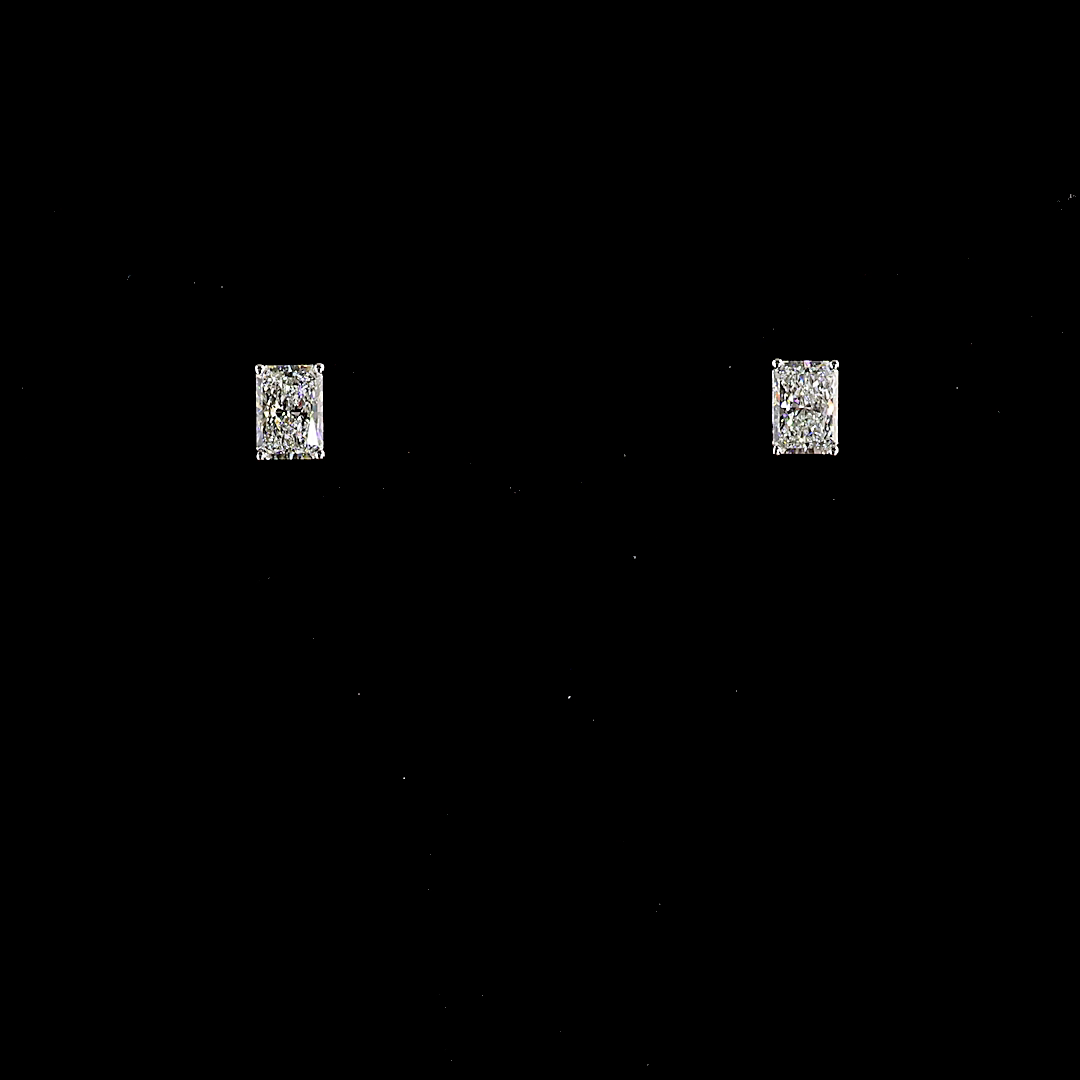White gold Diamond Studs · 2.08 ct