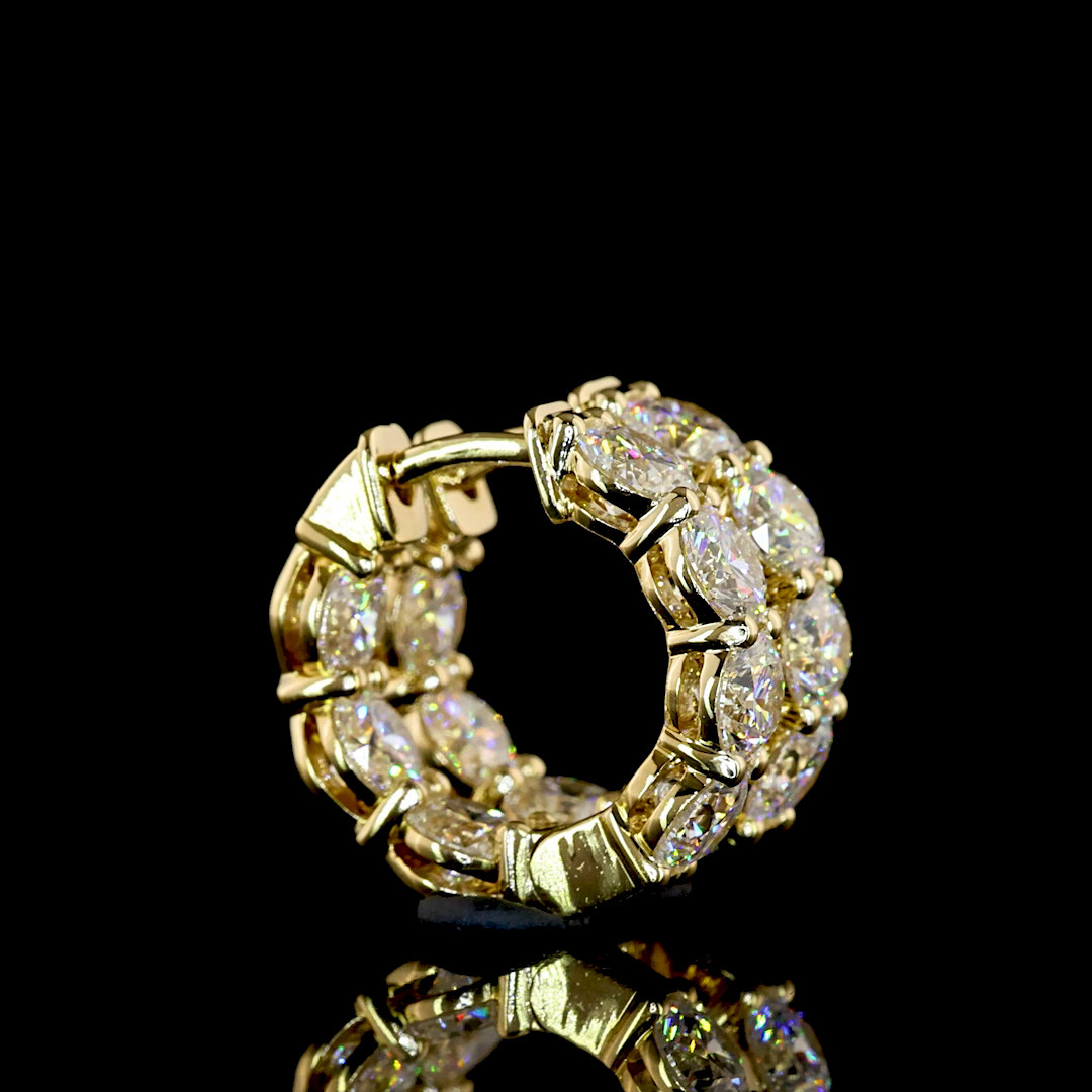 Yellow gold Diamond Huggies · 3.12 ct