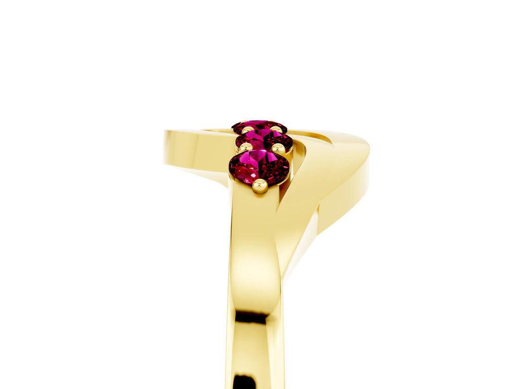 Five-Stone Round Garnet Crossover Band in Yellow gold with Prong Setting