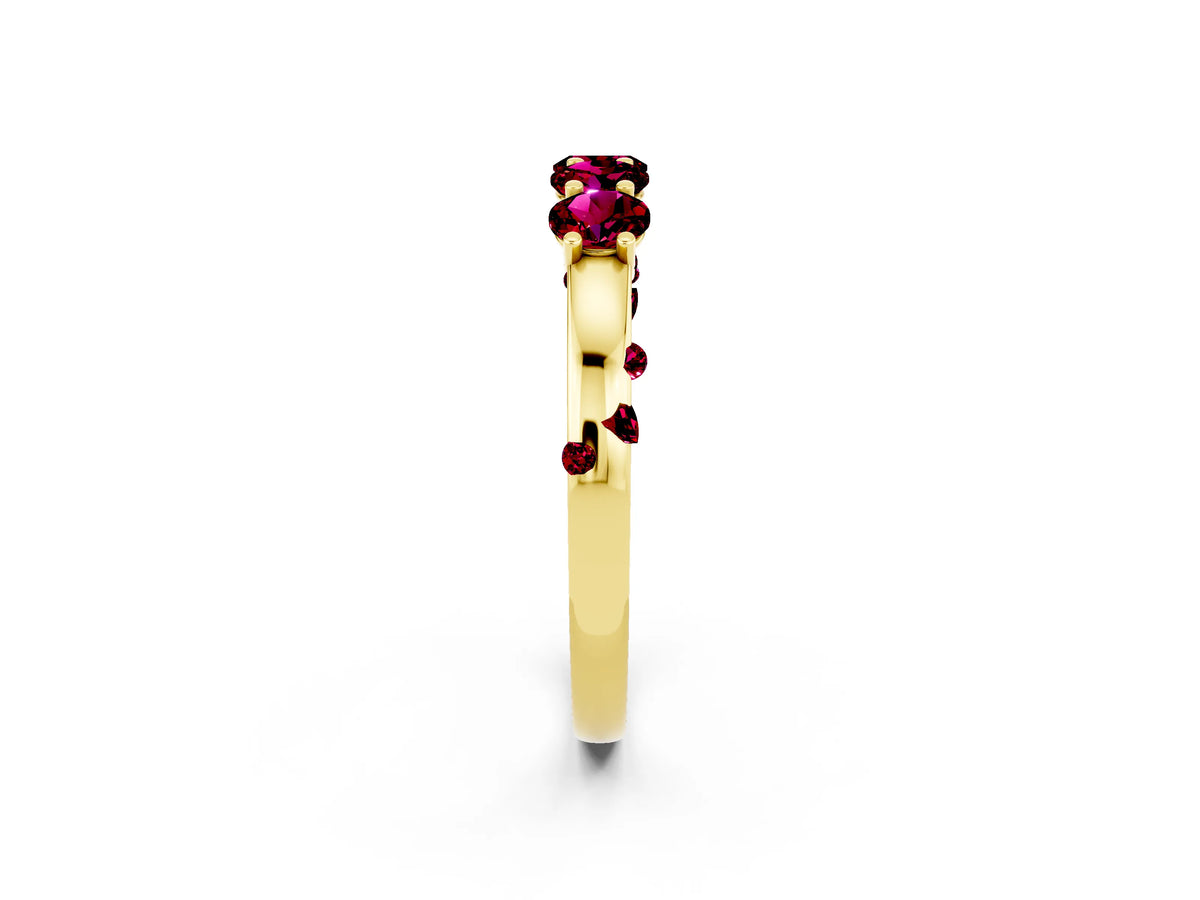 Four-Stone Round Garnet Band in Yellow gold with Prong Setting
