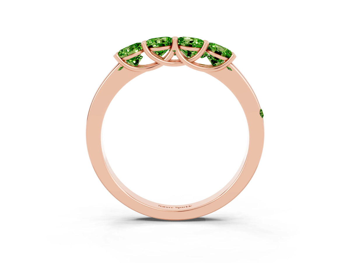 Four-Stone Round Peridot Band in Rose gold with Prong Setting