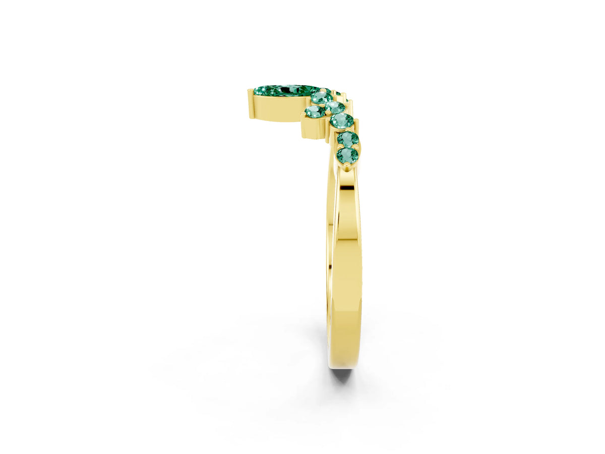 Marquise and Round Green Sapphire Chevron Band in Yellow gold with Prong Setting