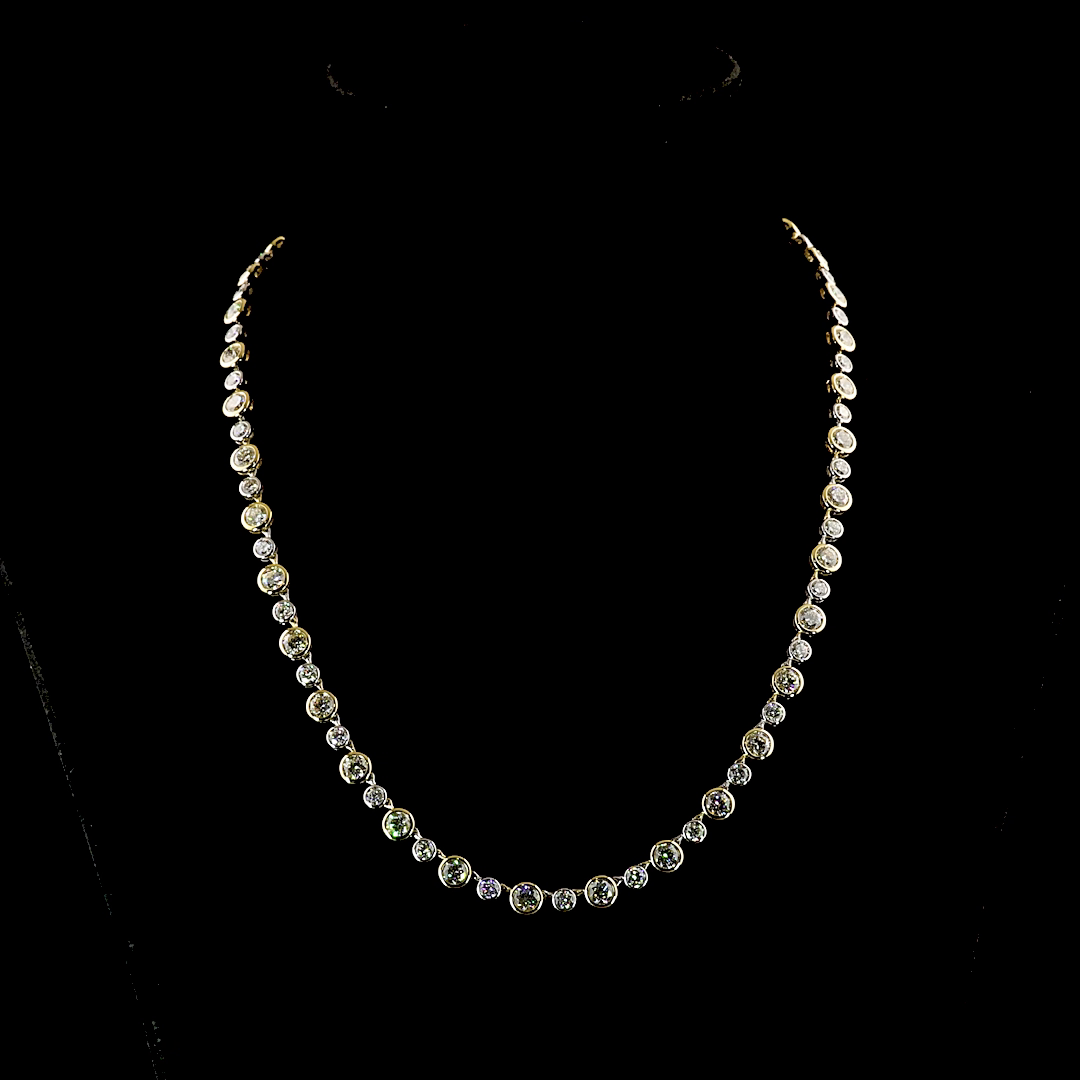 White gold Diamond Station Necklace · 20.15 ct