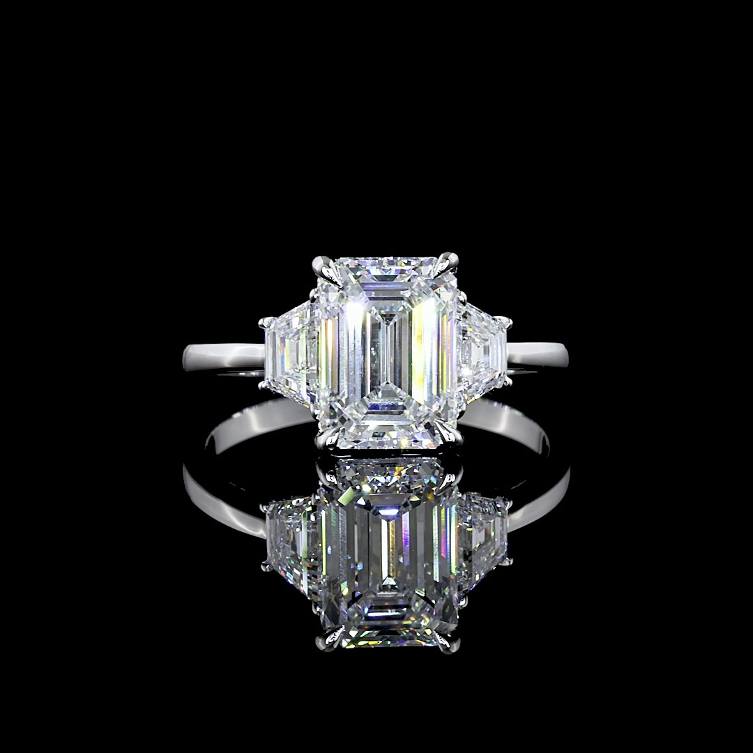 White gold Diamond Three-Stone Ring · 2.69 ct