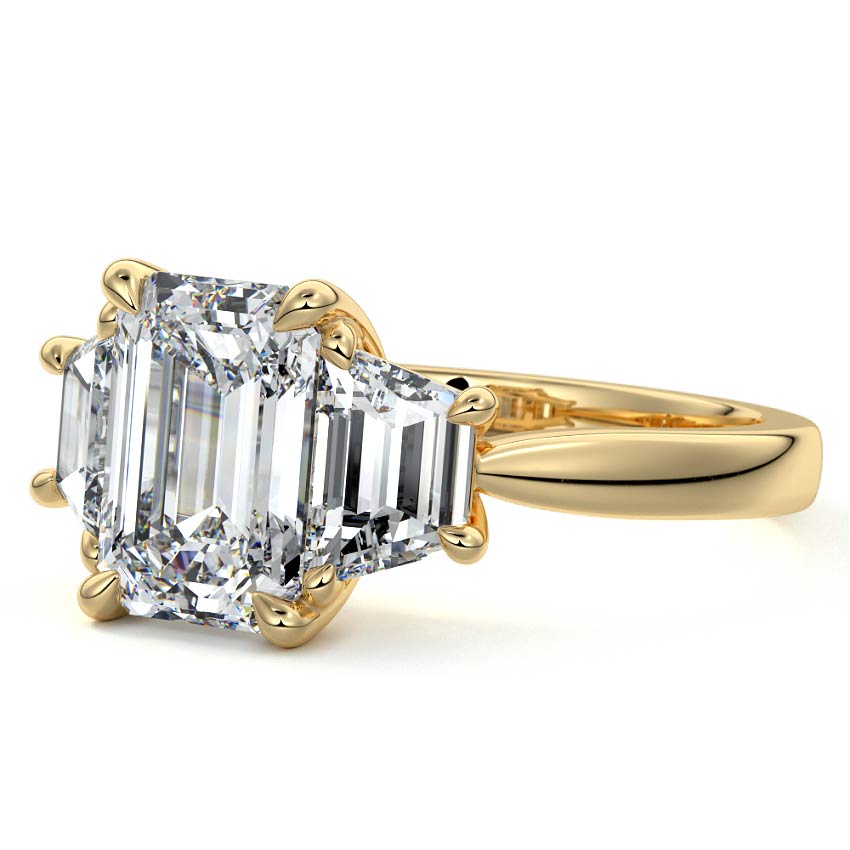 Yellow gold Three-Stone Emerald Diamond Ring with Step-Cut Side Stones
