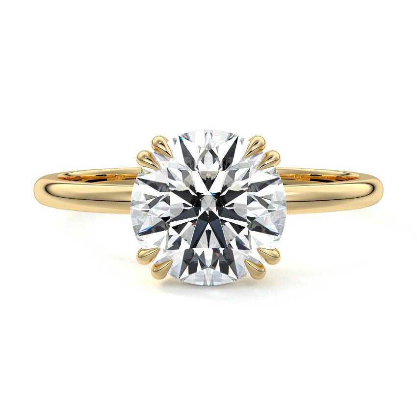 Yellow gold Round Diamond Solitaire Engagement Ring with Classic Basket Setting