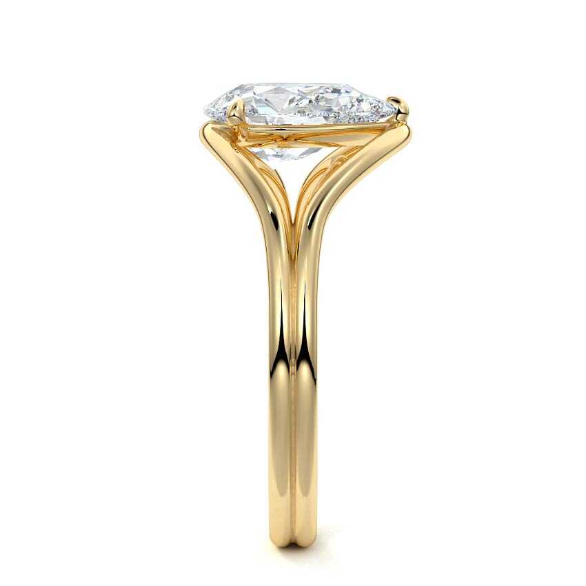 Yellow gold Pear Diamond Solitaire Engagement Ring with Multi-Row Split Shank