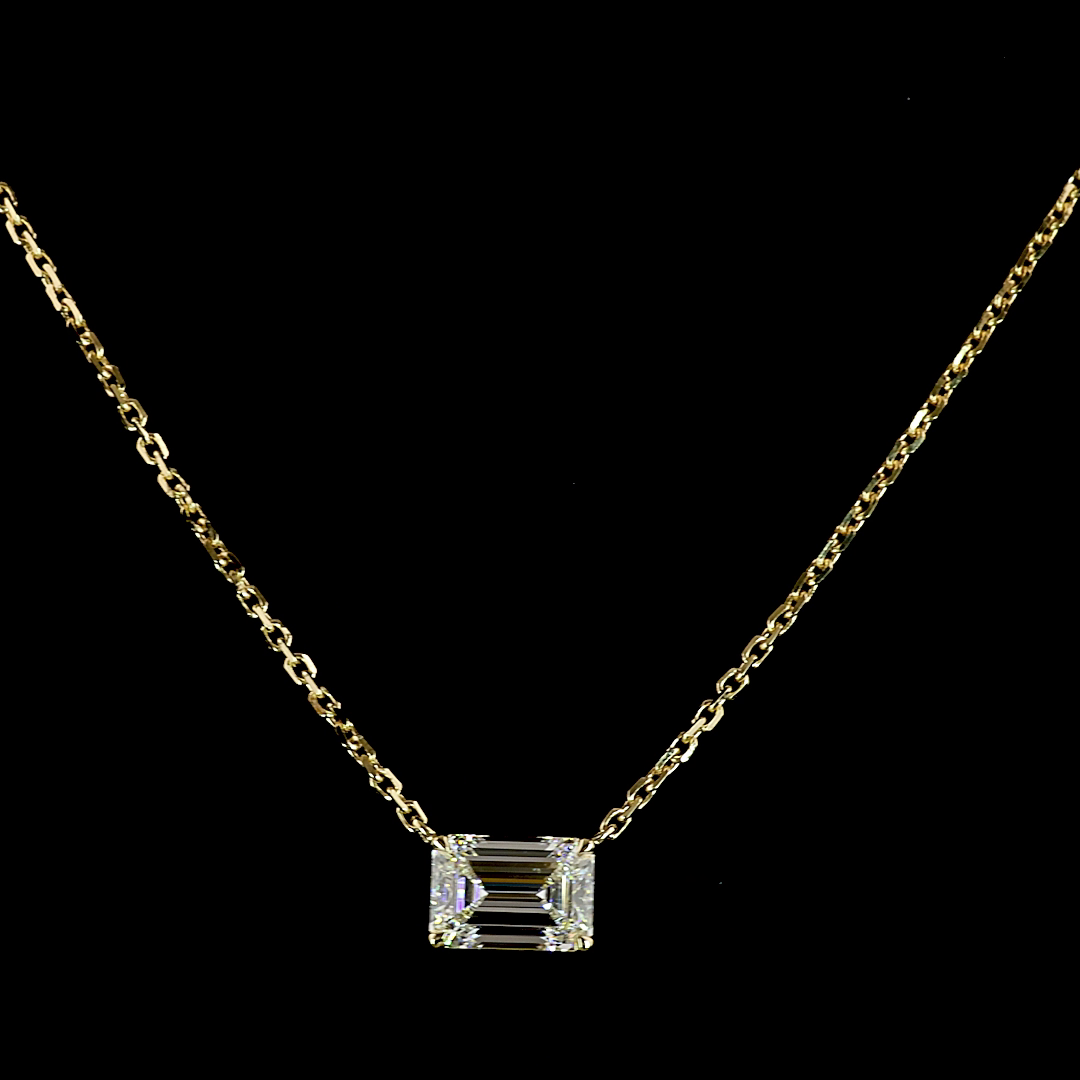 Yellow gold Diamond Solitaire Pendant · 1.04 ct