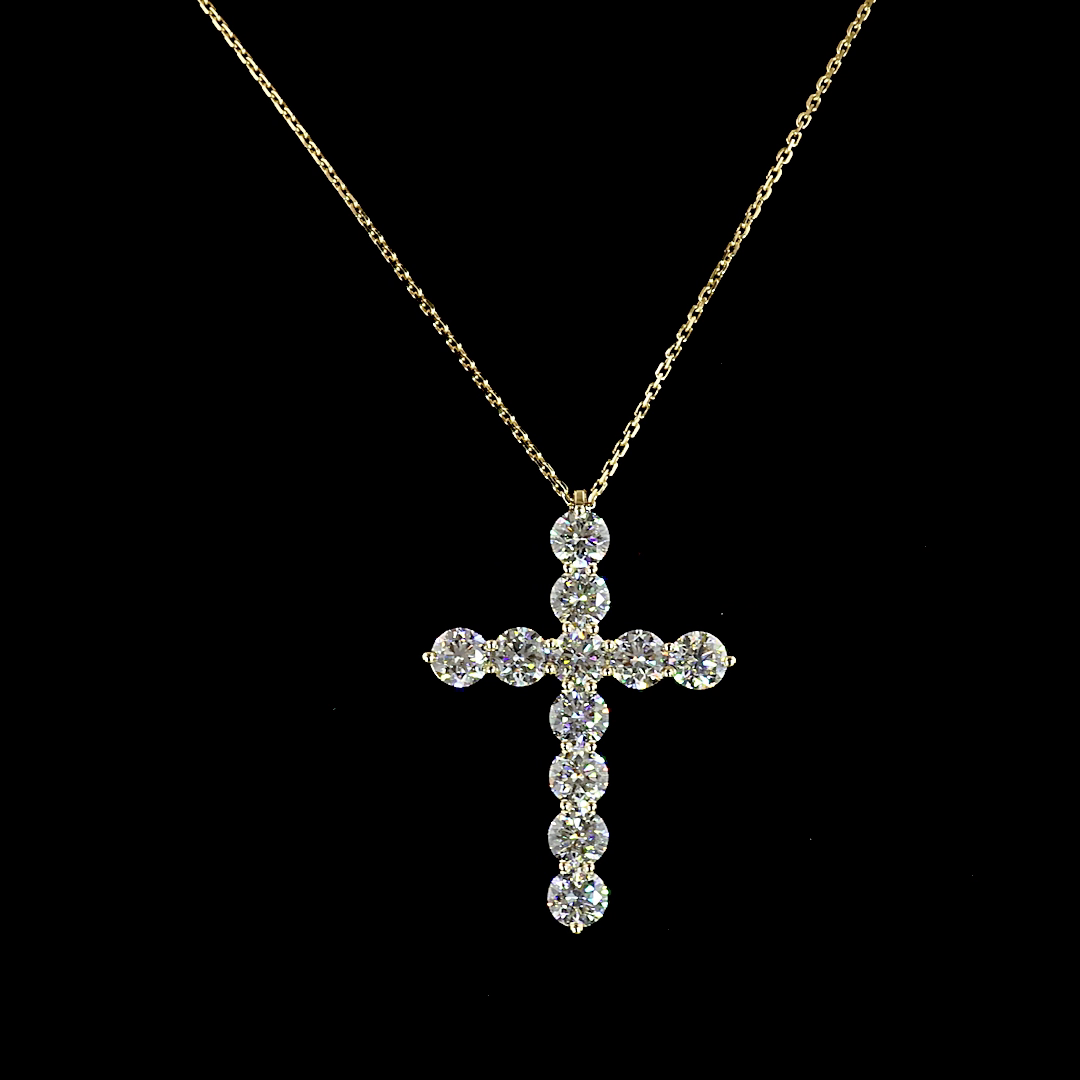 Yellow gold Diamond Cross Pendant · 3.02 ct