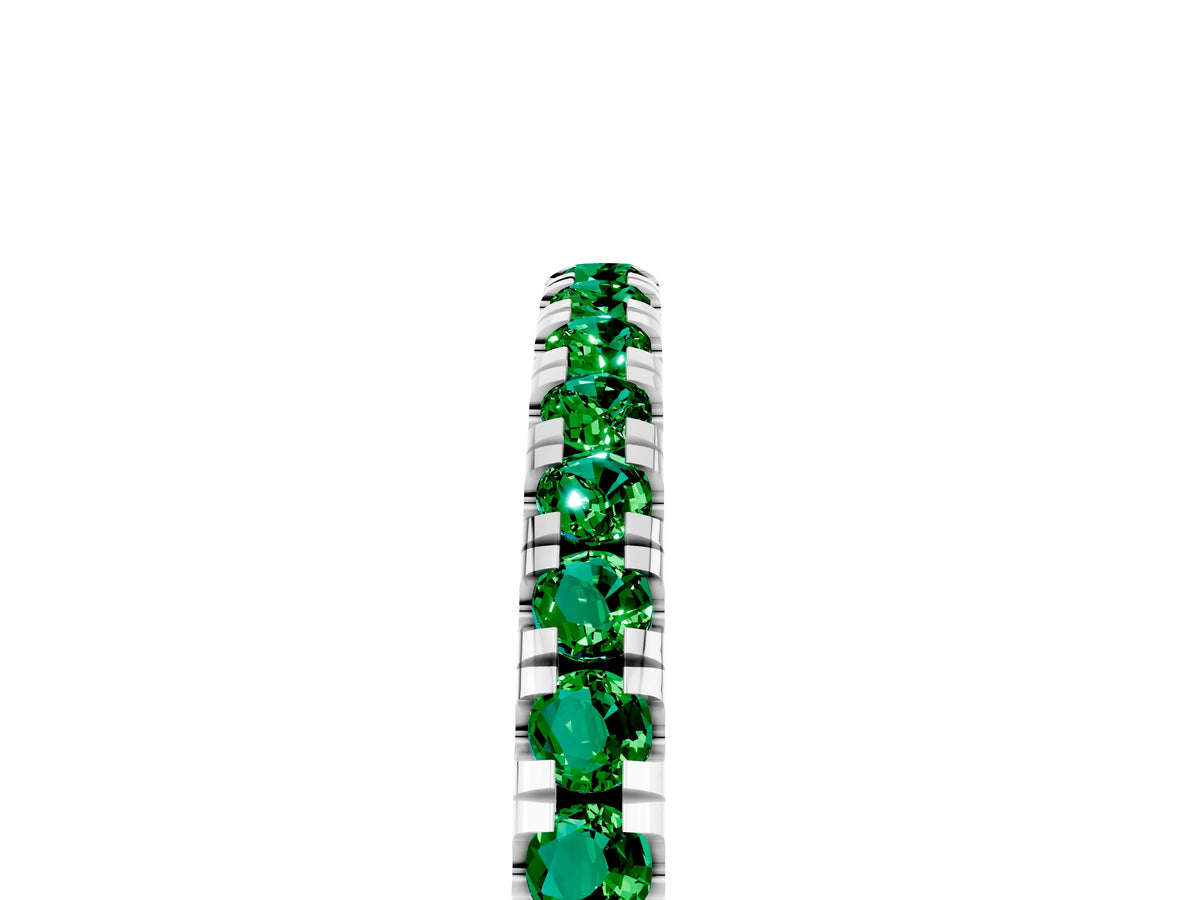 Pavé Round Emerald Half Eternity Band in White gold with Shared Prong Setting