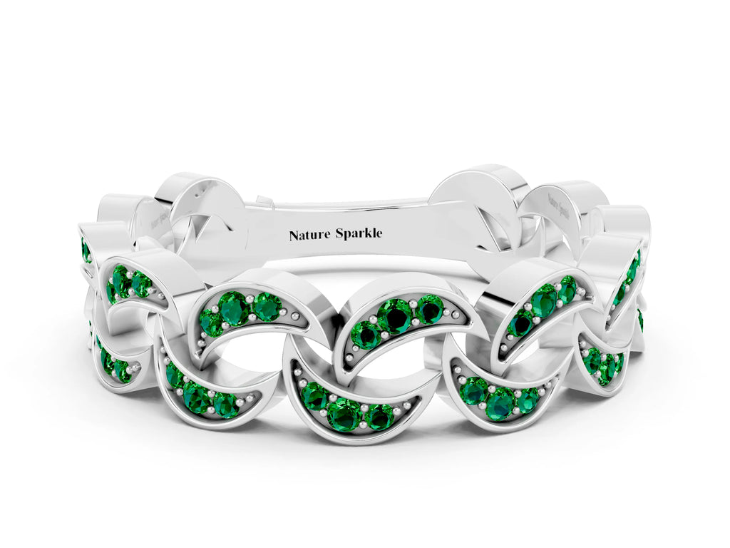 Pavé Round Emerald Interlocking Eternity Band in Silver with Bezel Prong Setting
