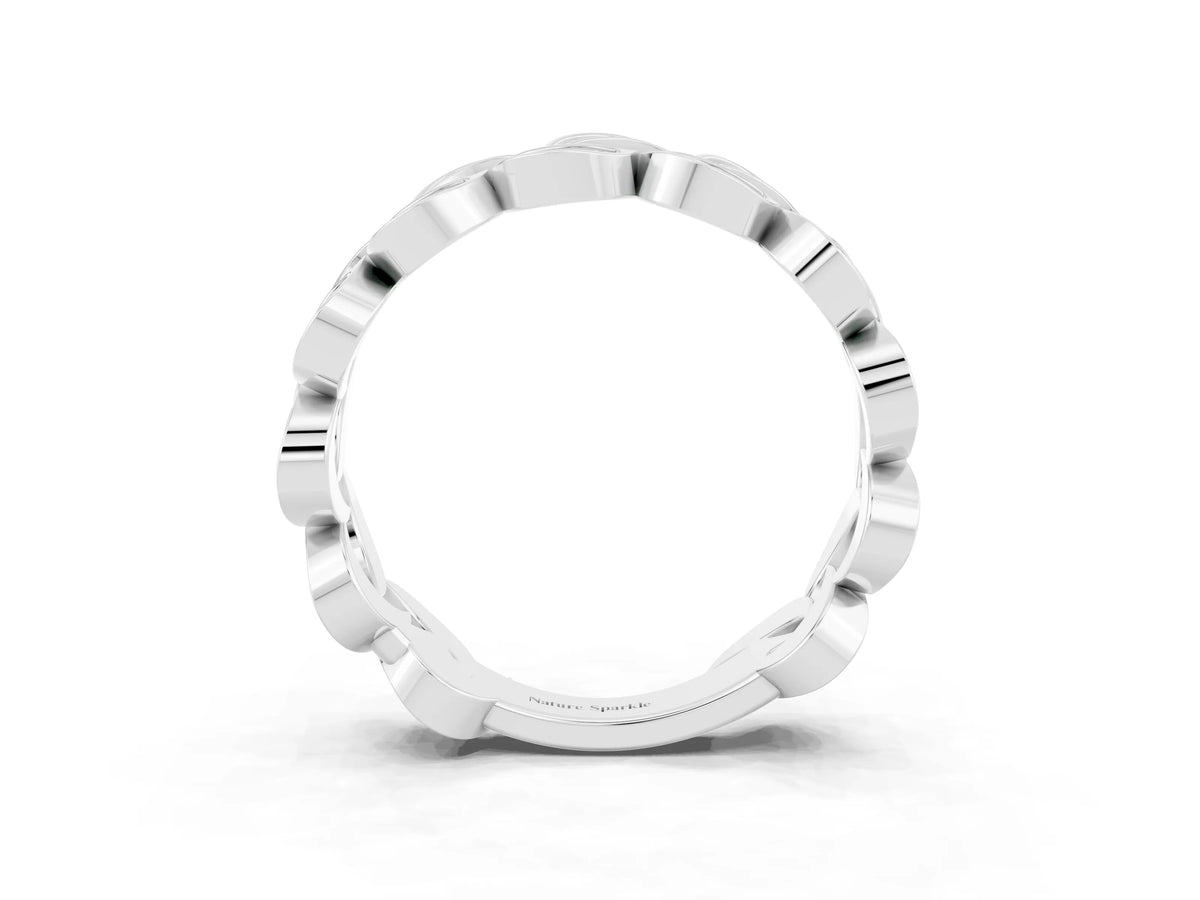Pavé Round Emerald Interlocking Eternity Band in Silver with Bezel Prong Setting