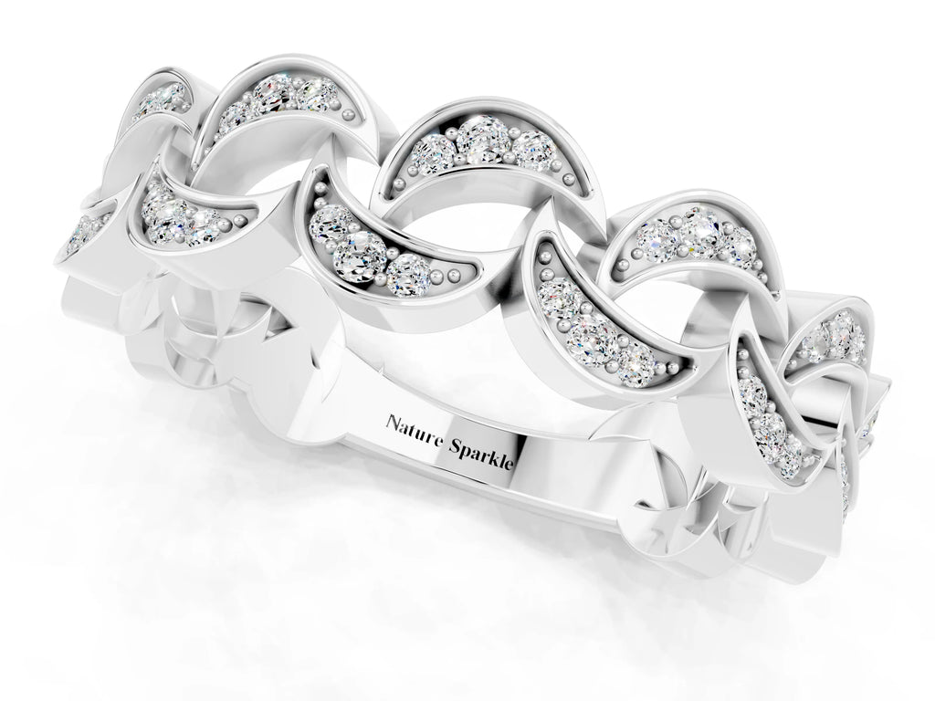 Pavé Round Moissanite Interlocking Eternity Band in White gold with Bezel Prong Setting