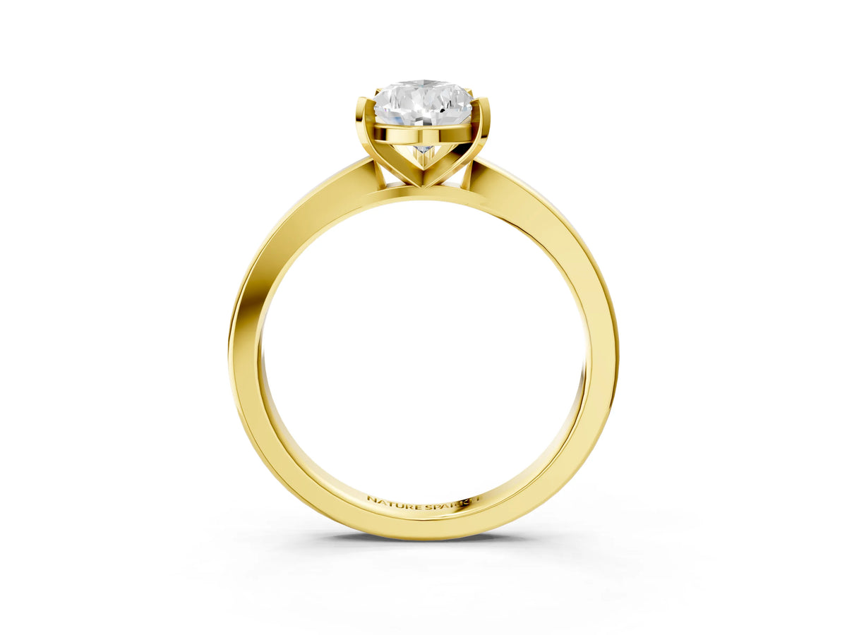 Pear Cut Diamond Solitaire Engagement Ring in Yellow gold with Prong Setting