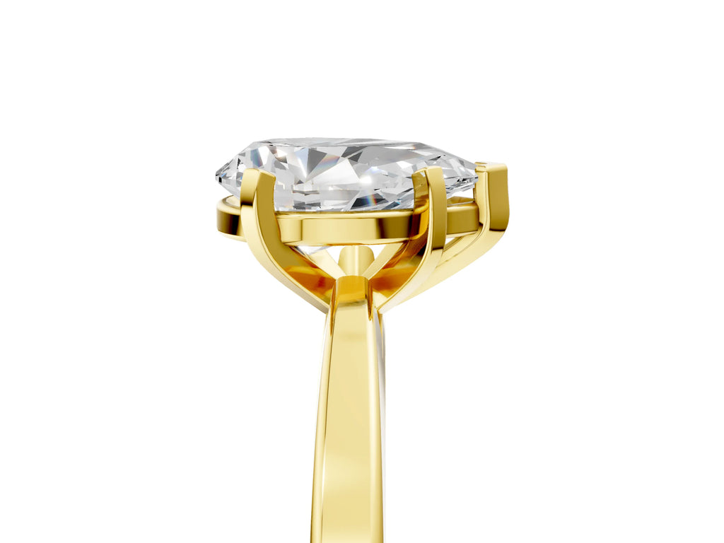Pear Cut Diamond Solitaire Engagement Ring in Yellow gold with Prong Setting
