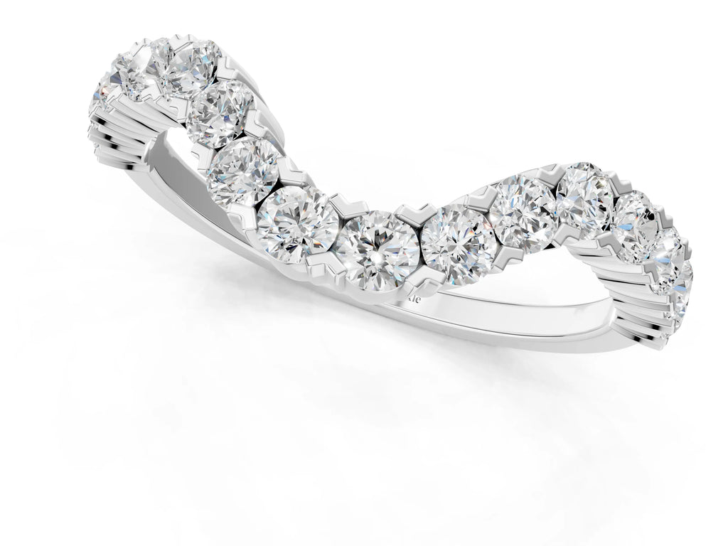 Platinum V-Shaped Diamond Round Cut Pavé Band with Prong Setting