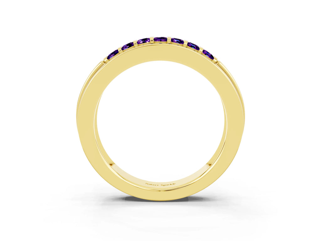 Princess Cut Amethyst Bar-Set Pavé Band in Yellow gold with Grooved Edge Detailing
