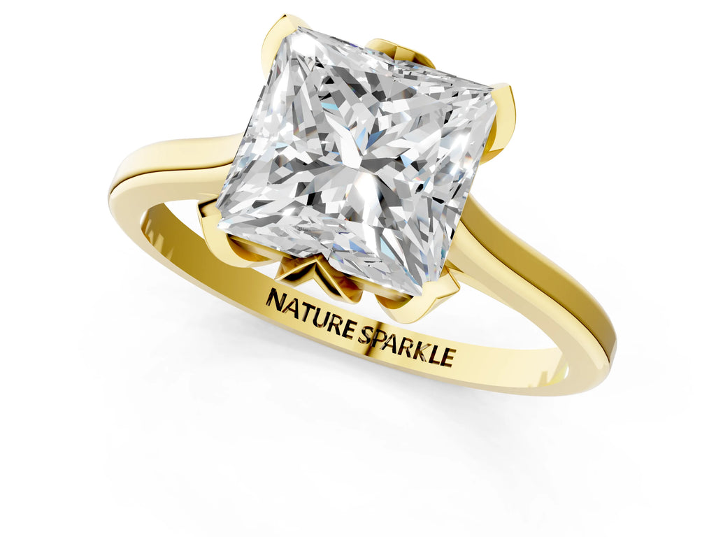 Princess Cut Diamond Solitaire Ring in Yellow gold with Flower Prong Setting