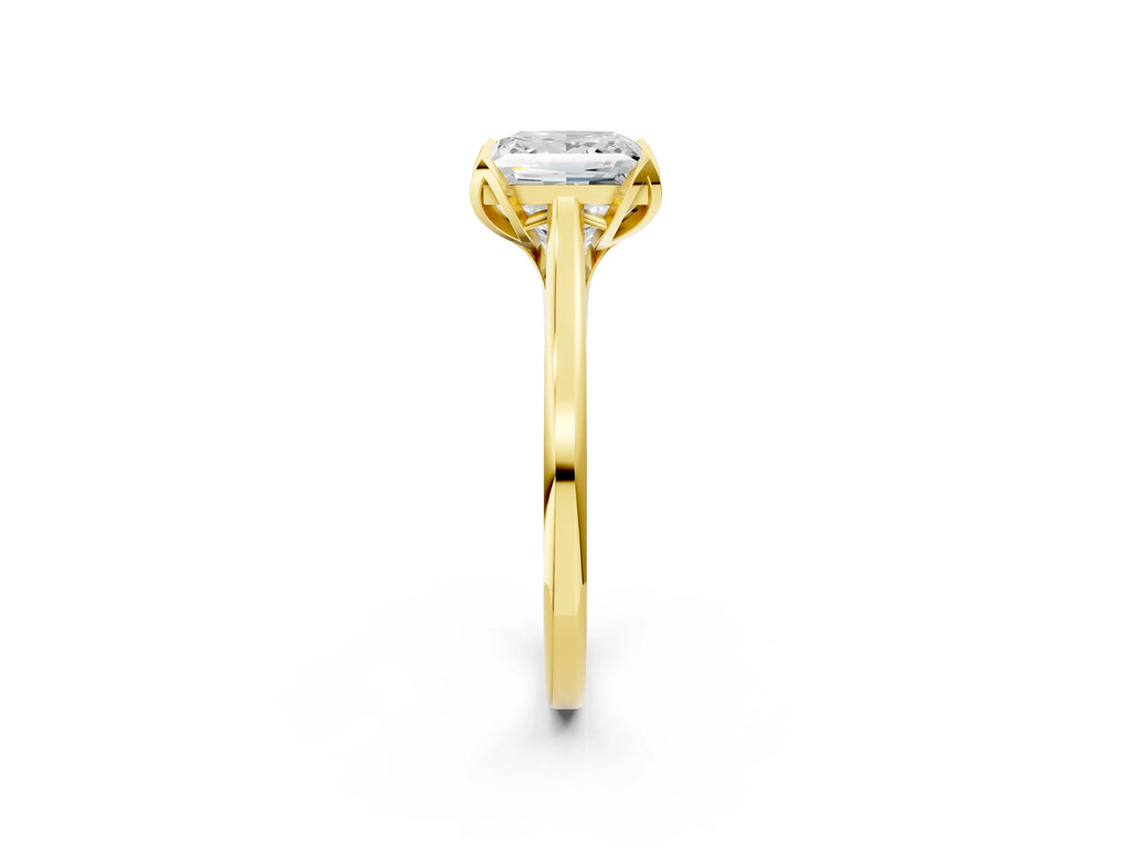Princess Cut Diamond Solitaire Ring in Yellow gold with Flower Prong Setting