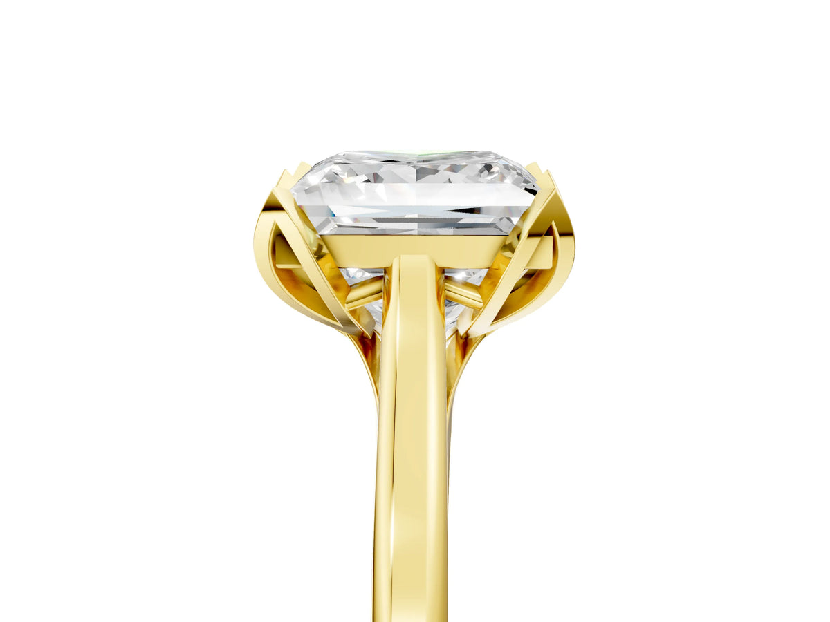 Princess Cut Diamond Solitaire Ring in Yellow gold with Flower Prong Setting