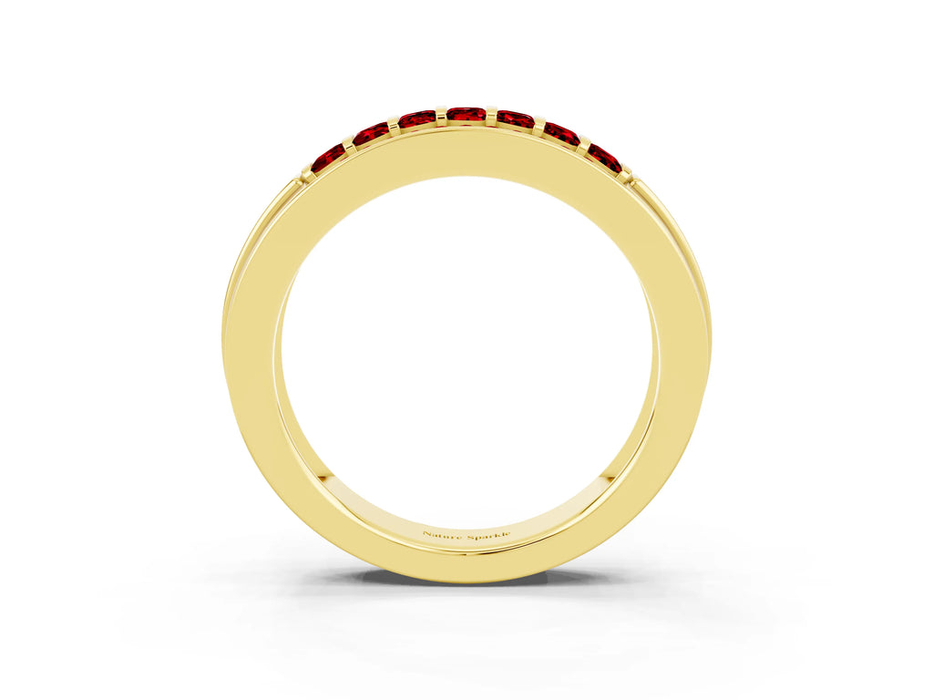 Princess Cut Ruby Bar-Set Pavé Band in Yellow gold with Grooved Edge Detailing