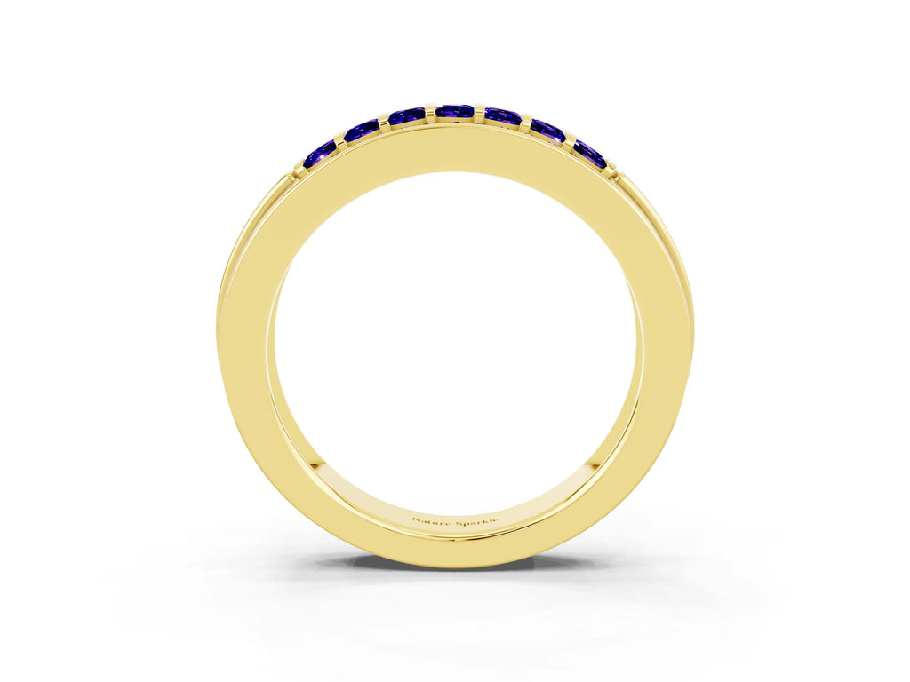 Princess Cut Tanzanite Bar-Set Pavé Band in Yellow gold with Grooved Edge Detailing