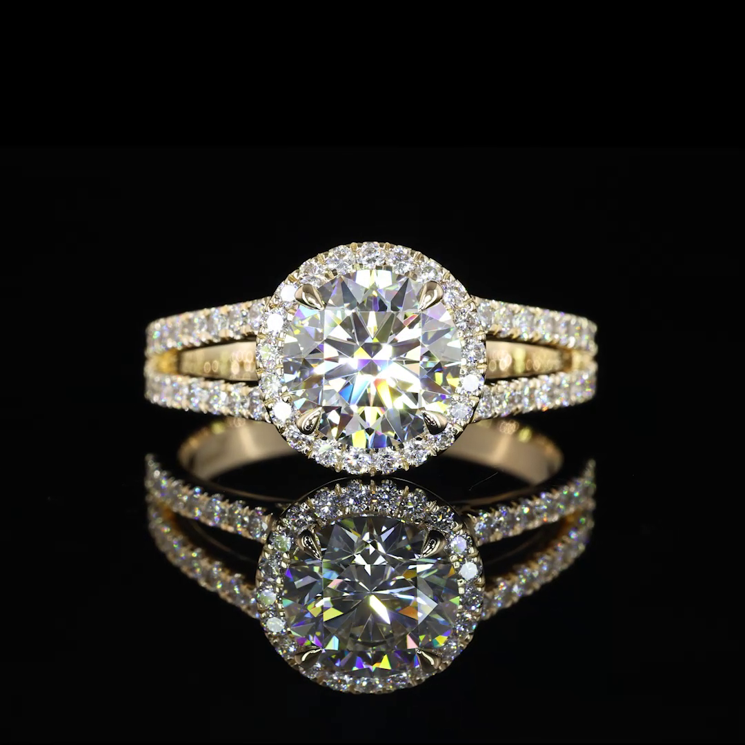 Yellow gold Diamond Split Shank Ring · 1.39 ct