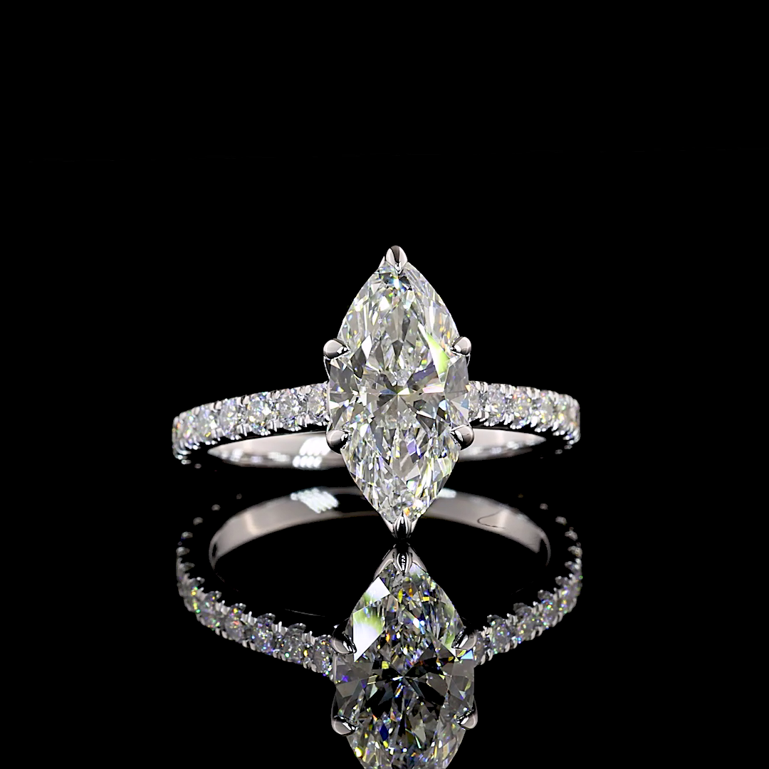 White gold Diamond Solitaire Diamond Shank Ring · 4.52 ct