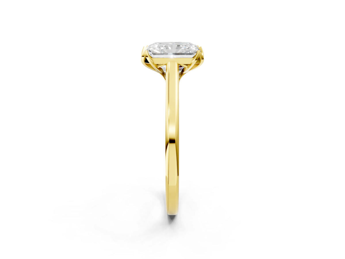 Radiant Cut Diamond Solitaire Ring in Yellow gold with Flower Prong Setting