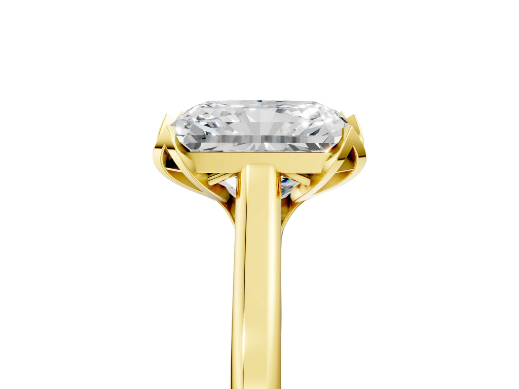 Radiant Cut Diamond Solitaire Ring in Yellow gold with Flower Prong Setting