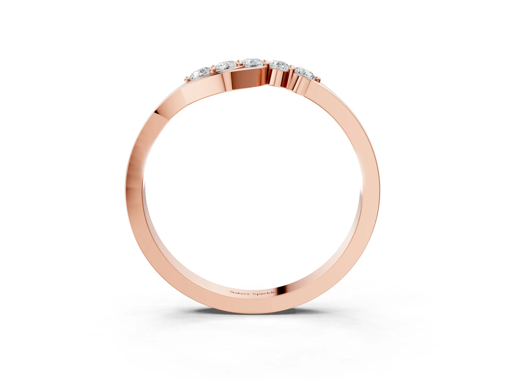 Rose gold Five-Stone Round Diamond Crossover Band with Prong Setting