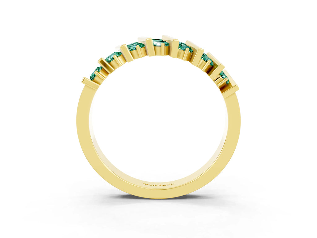 Round Green Sapphire Anniversary Band in Yellow gold with Channel Setting and Vertical Prongs